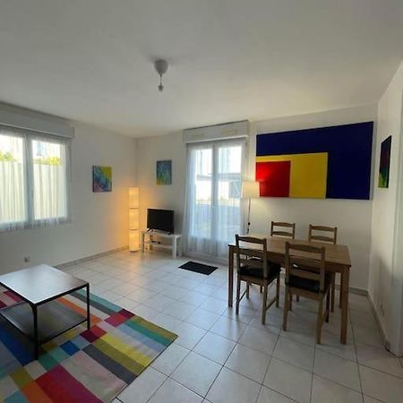 Maisonette Parking Prive Gratuit Doué-la-Fontaine Exteriör bild