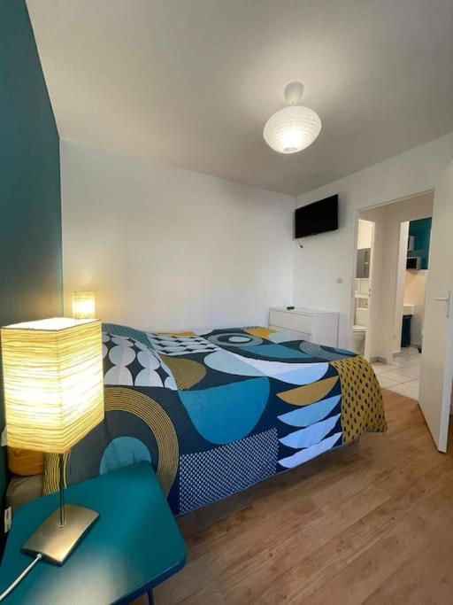 Maisonette Parking Prive Gratuit Doué-la-Fontaine Exteriör bild