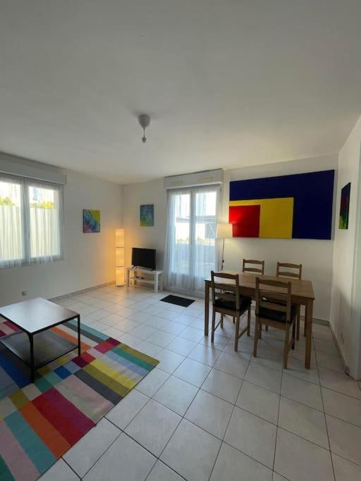 Maisonette Parking Prive Gratuit Doué-la-Fontaine Exteriör bild