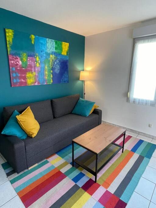 Maisonette Parking Prive Gratuit Doué-la-Fontaine Exteriör bild